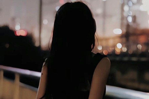 微博之夜座位空两小时流量明星耍大牌成笑话