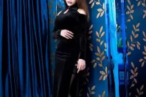 知名网红坑骗粉丝穿真货卖假货被曝光后解释自己是不小心的