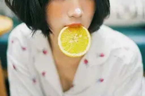 斗鱼女主播忘关摄像头私密画面流出!虚假人设彻底翻车